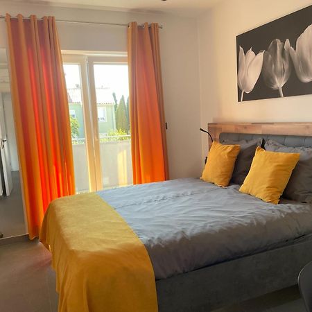 Valkane Beach Apartments بولا المظهر الخارجي الصورة