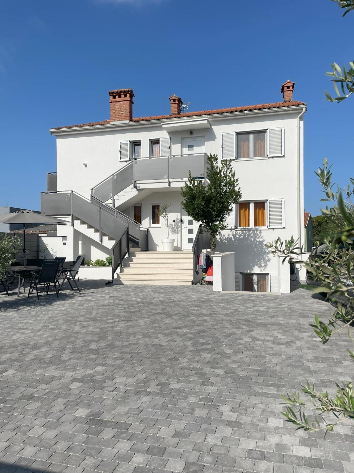 Valkane Beach Apartments بولا المظهر الخارجي الصورة