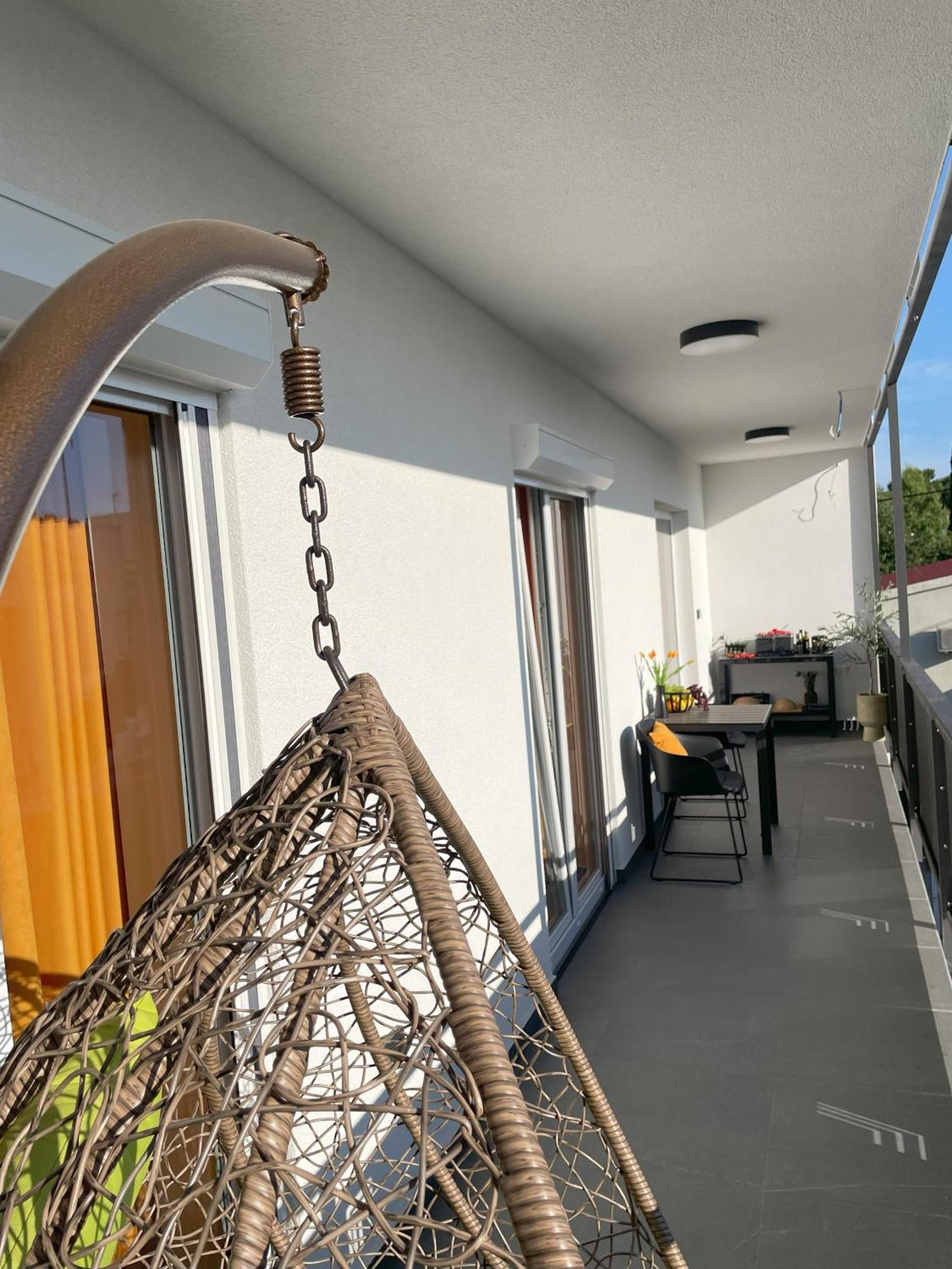 Valkane Beach Apartments بولا المظهر الخارجي الصورة