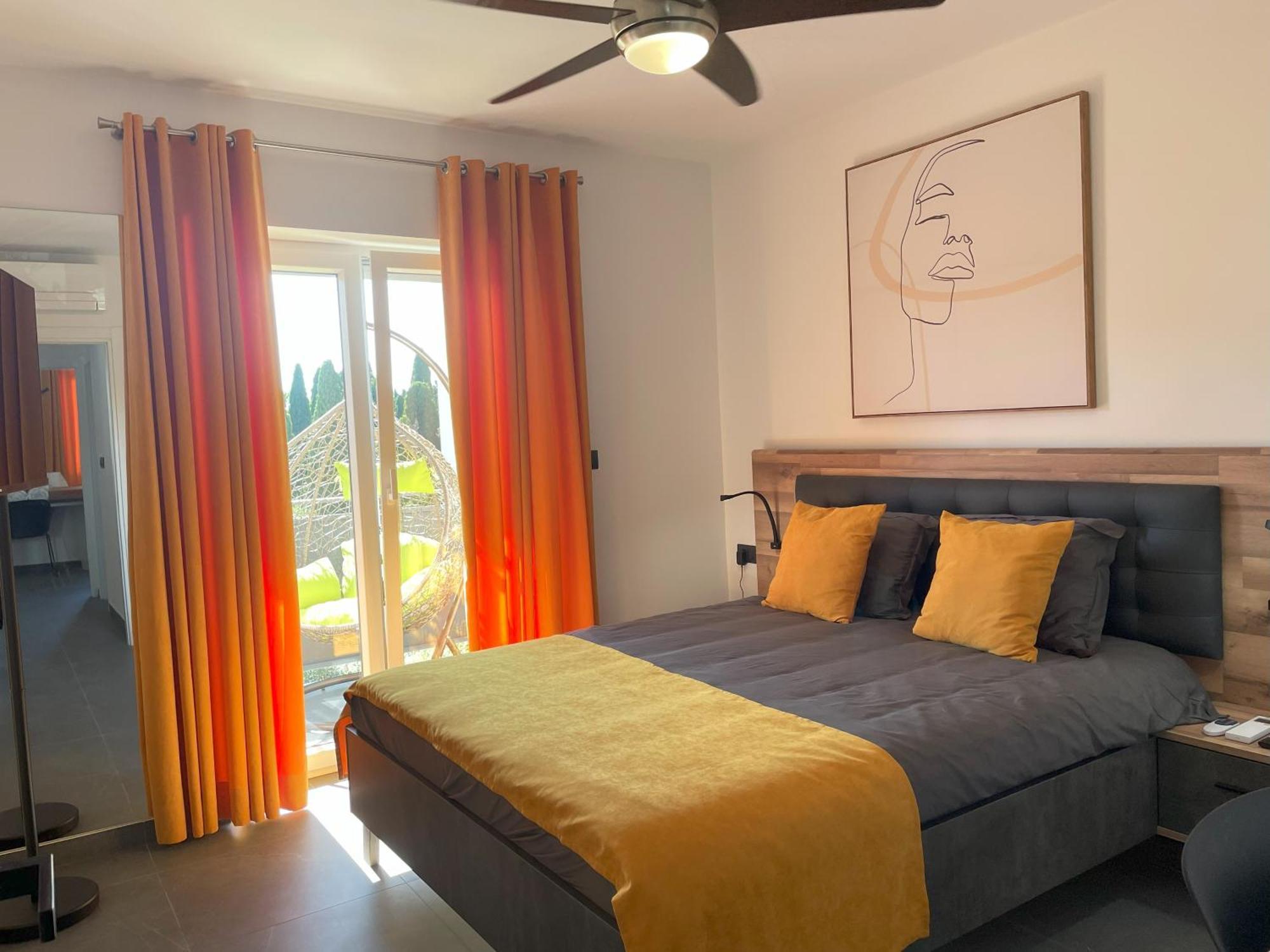 Valkane Beach Apartments بولا المظهر الخارجي الصورة