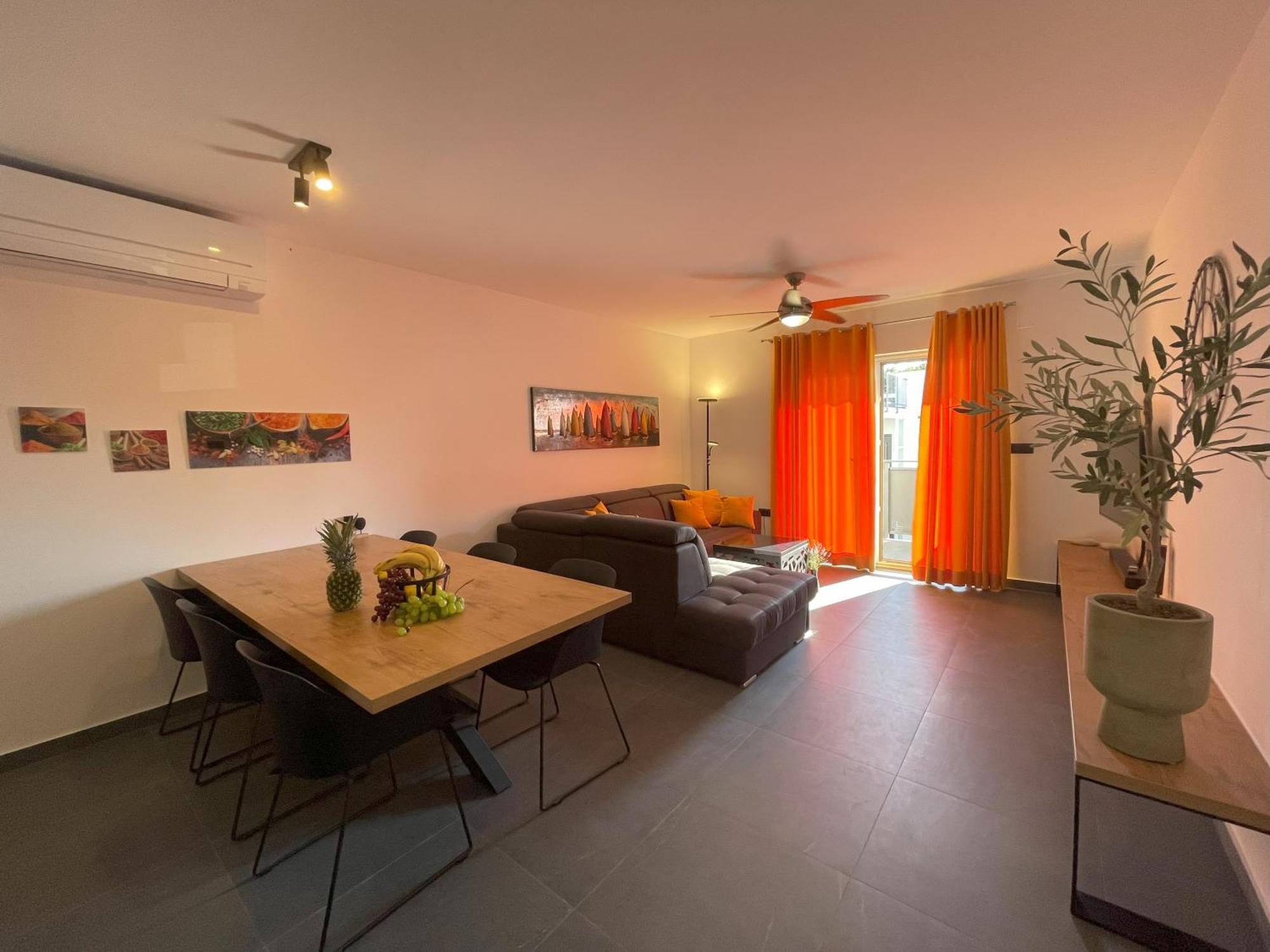 Valkane Beach Apartments بولا المظهر الخارجي الصورة