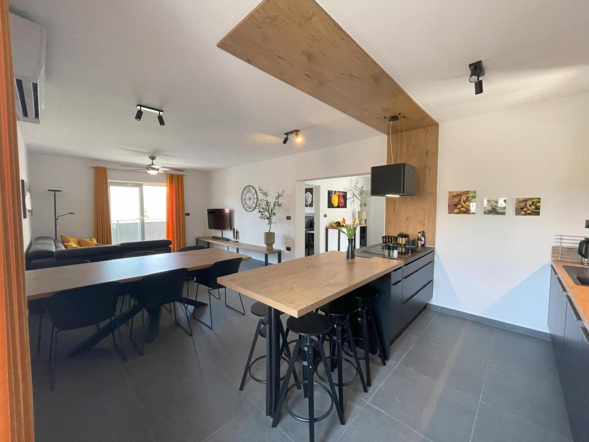 Valkane Beach Apartments بولا المظهر الخارجي الصورة