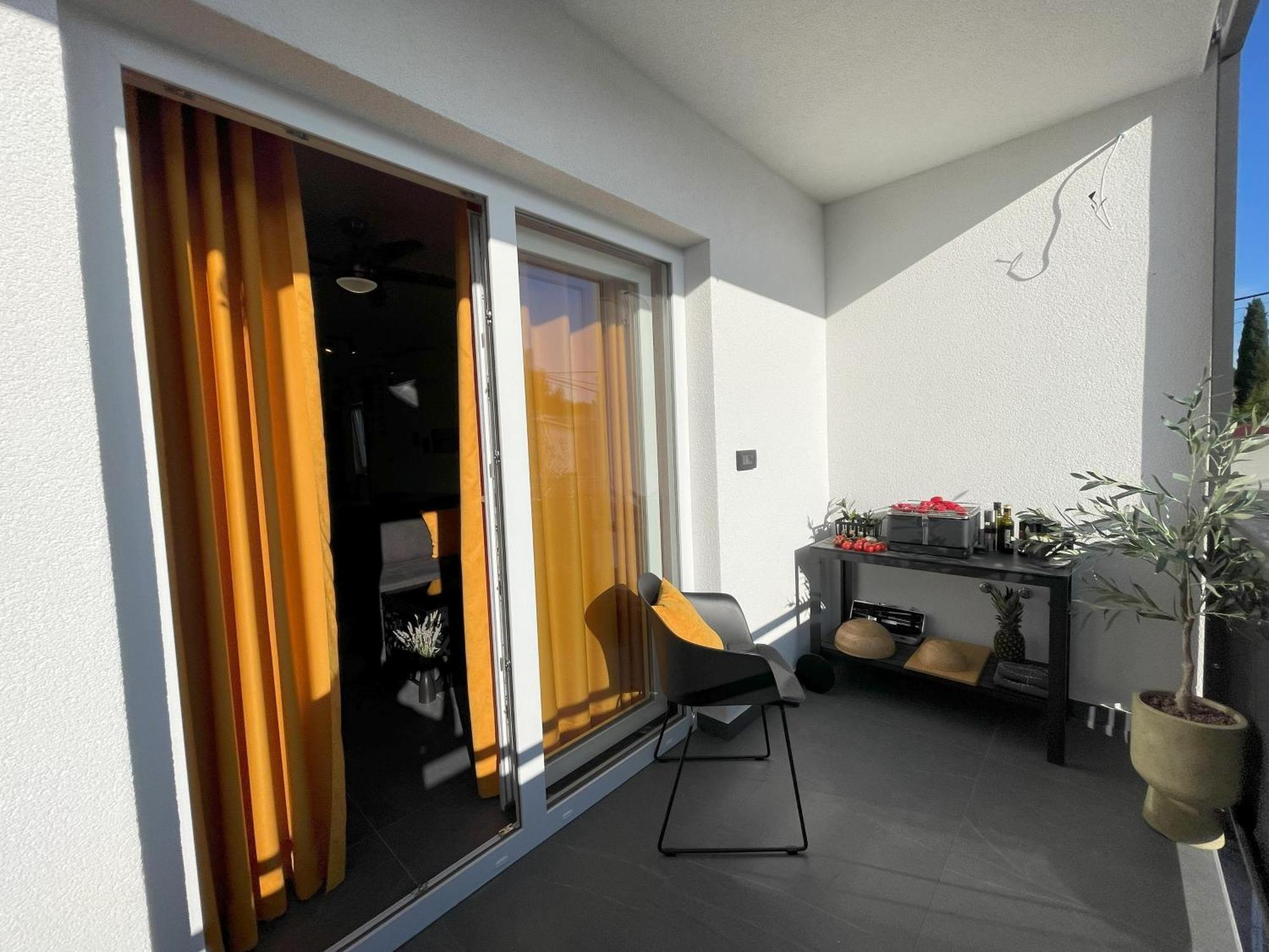 Valkane Beach Apartments بولا المظهر الخارجي الصورة