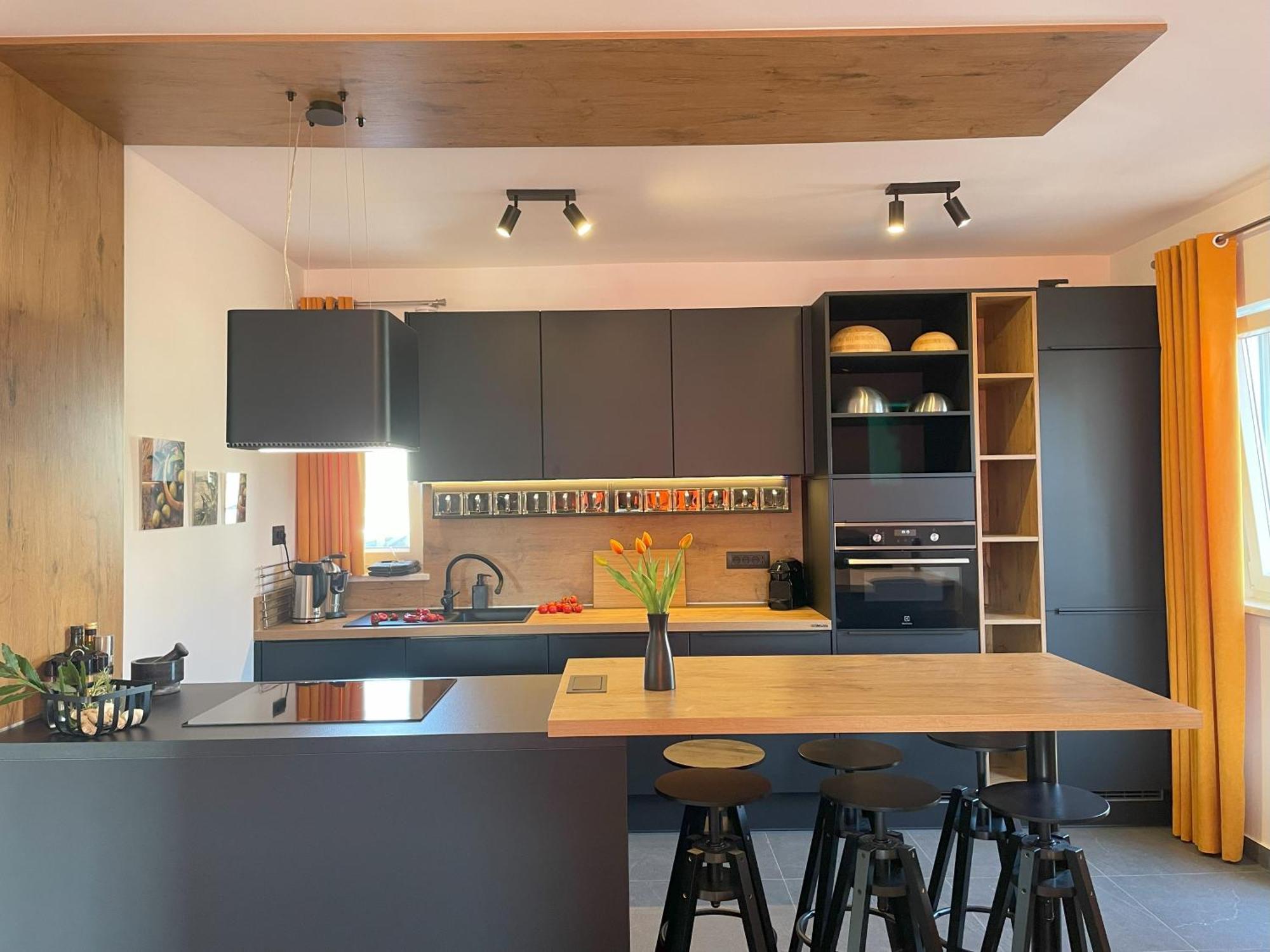 Valkane Beach Apartments بولا المظهر الخارجي الصورة