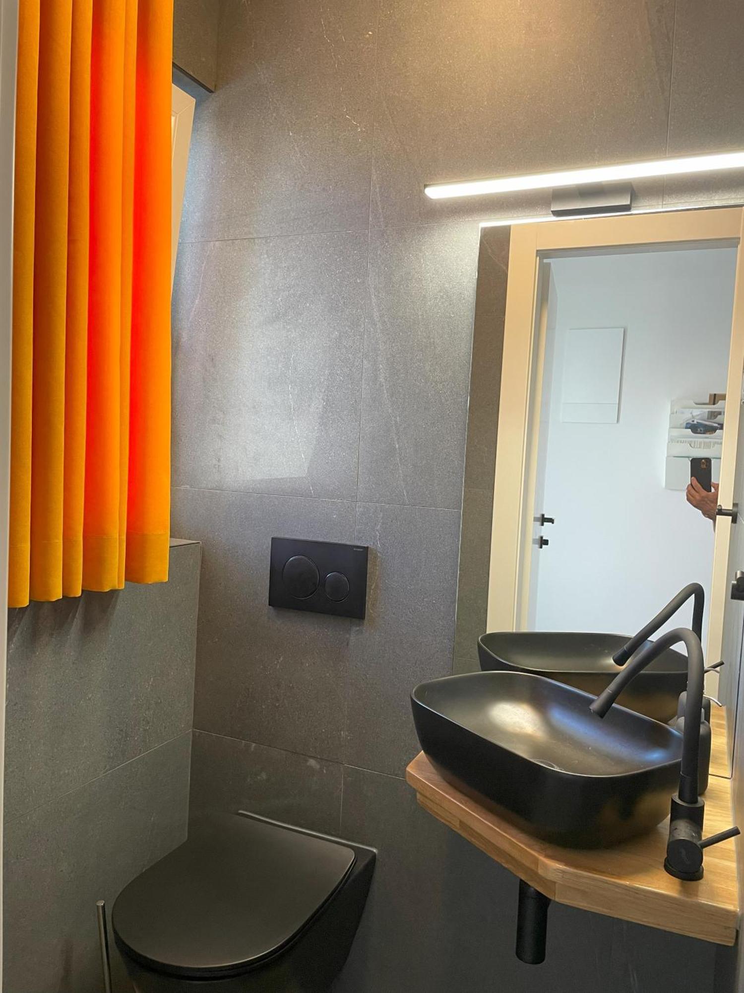 Valkane Beach Apartments بولا المظهر الخارجي الصورة